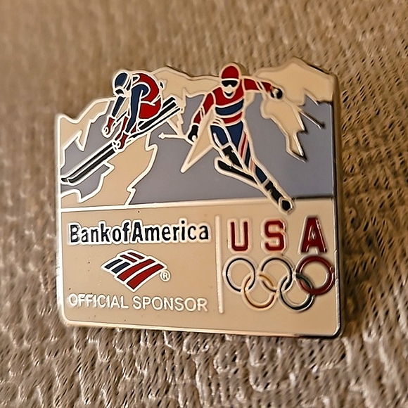Winter Olympic Downhill Skiing ⛷️ Bank of America Collectible Sponsor Pin - Yr?? - Picture 3 of 3